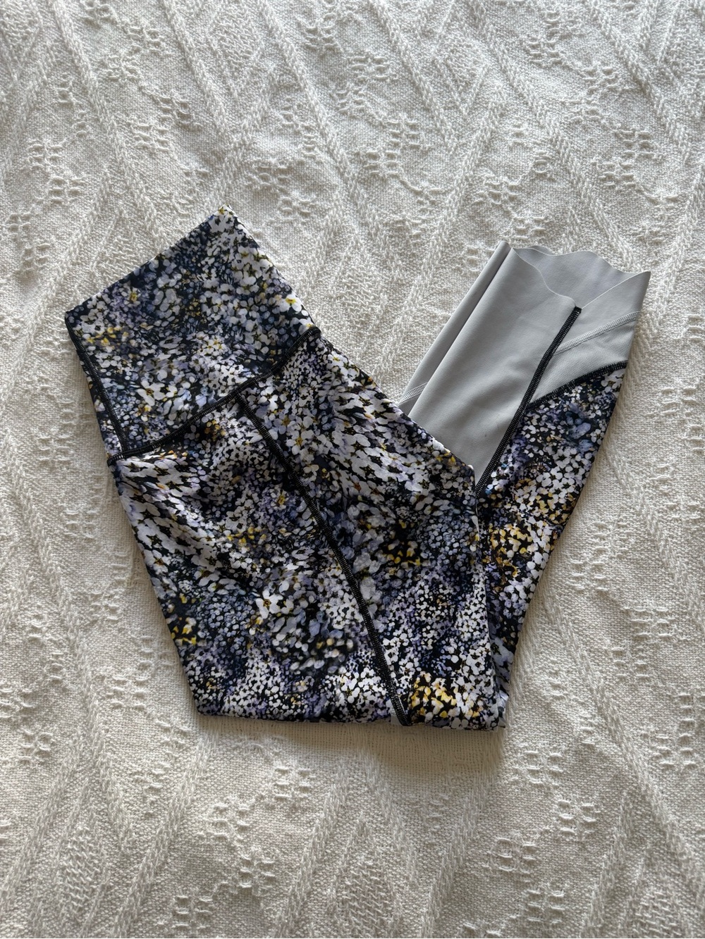 lululemon Wunder Under Crop High-Rise Scallop Fold Over Floral Leggings size 10